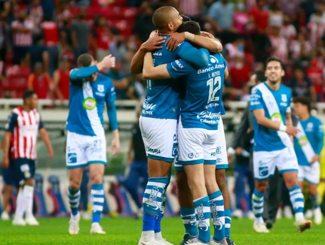 Puebla Vence a Chivas 3-2