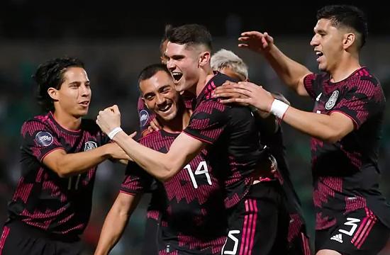 México Derrotó a Surinam 3-0