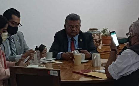 Incremento Salarial Para los Trabajadores Administrativos y Manuales de la UMSNH