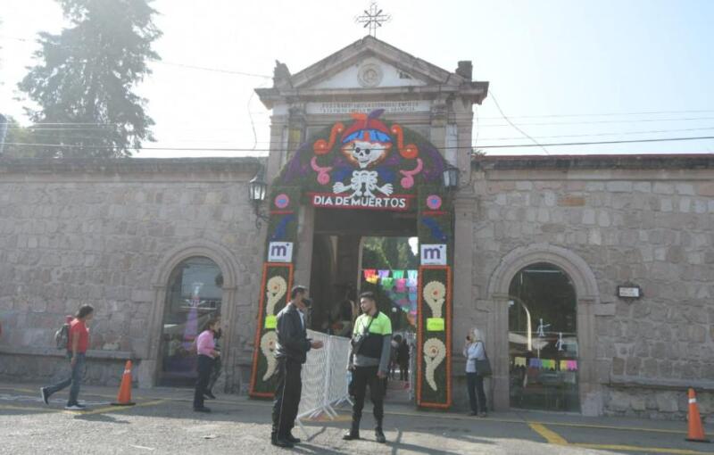 Reconocen Limpieza y Orden, Visitantes al Panteón Municipal