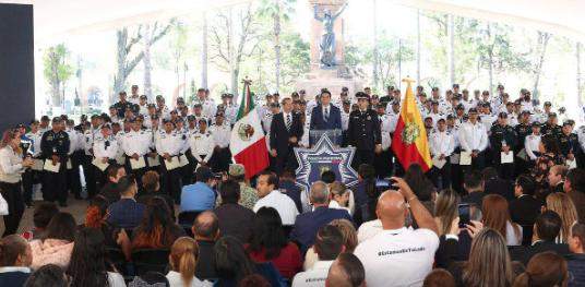 Entrega Alfonso Martínez Promociones y Ascensos a 144 Policías de Morelia