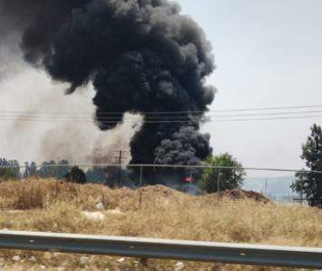 Controlado el Incendio en Recicladora de la Carretera Morelia-Pátzcuaro