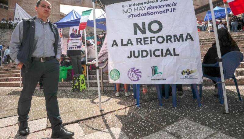 Jueza Otorga una Suspensión Para que no se Discuta Reforma Judicial