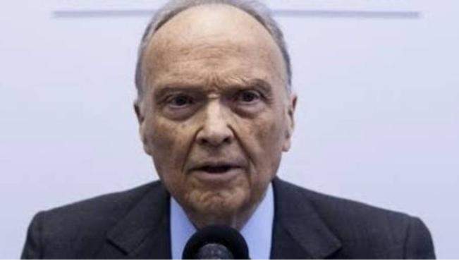 Alejandro Gertz Manero Seguirá Como Titular de la FGR