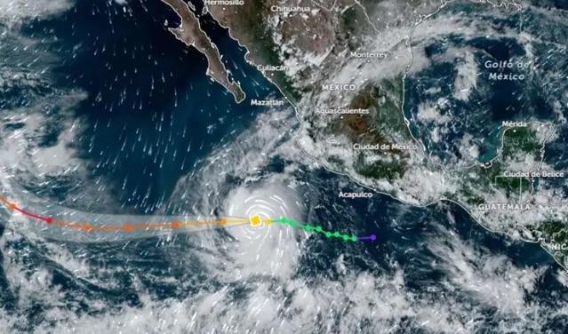 Kristy se Intensifica a Huracán Categoría 1