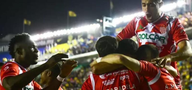 Necaxa Derrotó al América 3-2