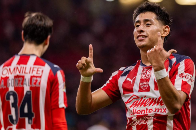 Chivas Venció a Necaxa 3-1