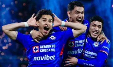 Cruz Azul Derrotó a Chivas 3-2 y Enfrentará a Tigres en Semifinales