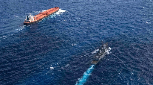 EU Intercepta Buque Petrolero que Evadió el Bloqueo a Venezuela