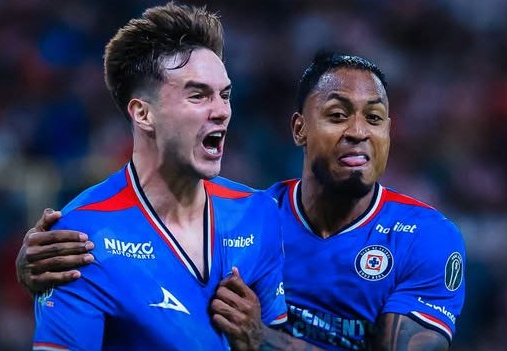 Cruz Azul se Metió a la Final Tras Vencer a Chivas 2-1