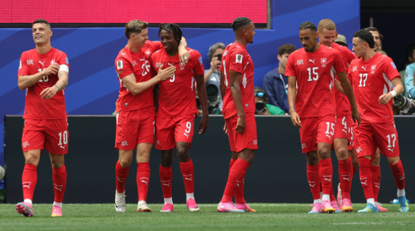 Suiza Goleó a Bosnia 4-1