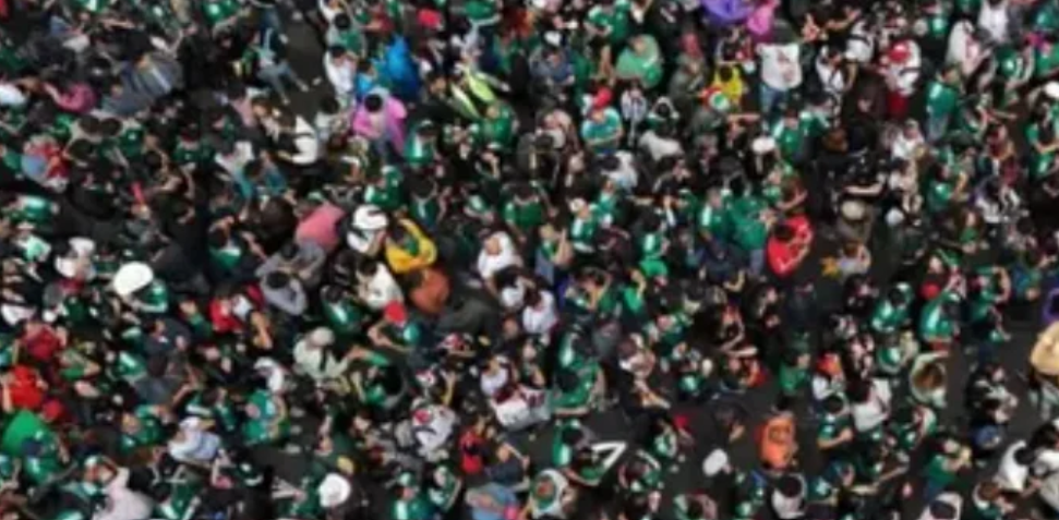 Tres Muertos Durante Festejos Tras el Triunfo de México
