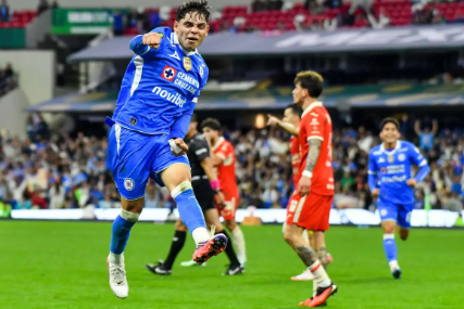 Cruz Azul Goleó a Juárez 5-0