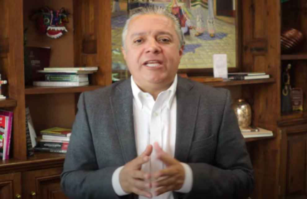 Renuncia Luis Navarro a la Secretaría de Finanzas del Estado de Michoacán